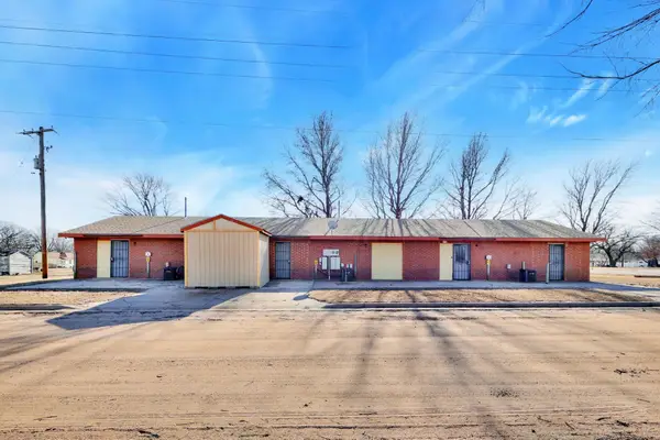 615 Central, Harper, KS 67058
