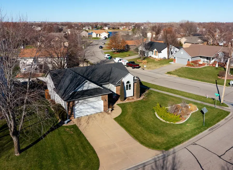 2627 N Keith Ct, Wichita, KS 67205 - Image #2