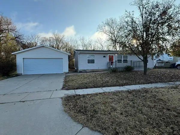 5518 S Vine, Wichita, KS 67217