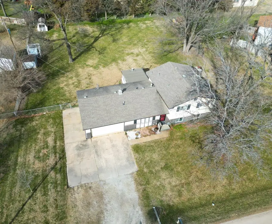 1714 W 36th Street N, Wichita, KS 67204 - Image #2