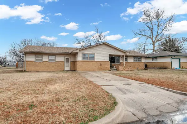 3102 S Martinson Ave, Wichita, KS 67217