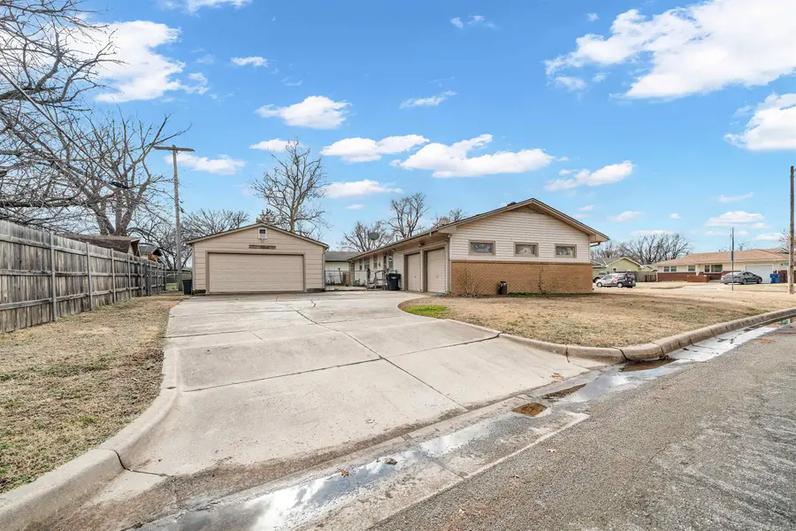 3102 S Martinson Ave, Wichita, KS 67217 - Image #3
