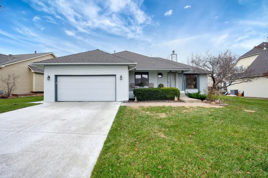 7409 E Cedaridge Cir, Wichita, KS 67226 - Image #2