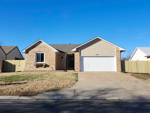 2335 S Cypress St, Wichita, KS 67207
