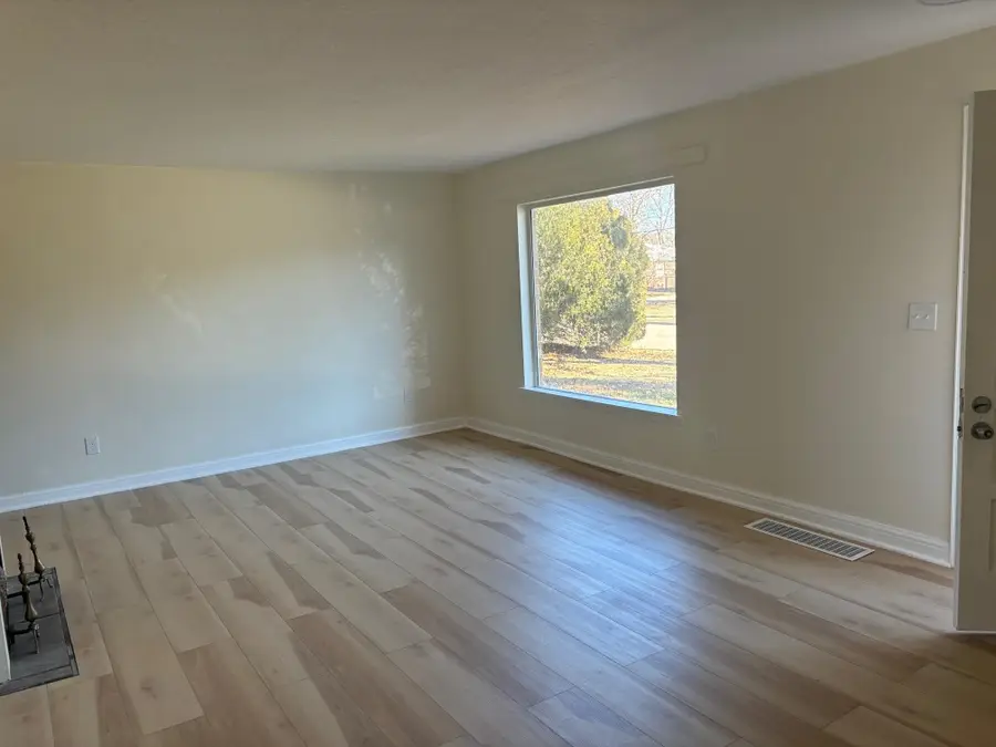 1863 S Chuatauqua, Wichita, KS 67211 - Image #3