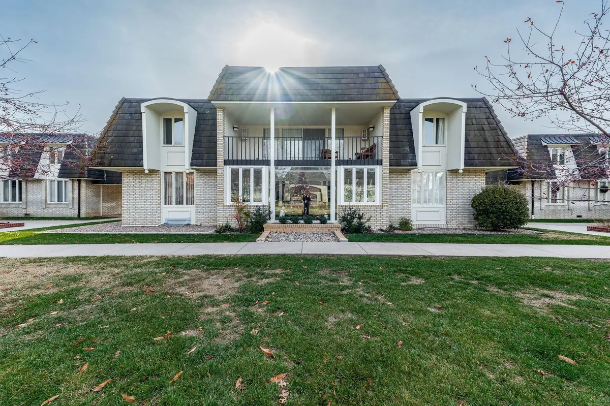 7077 E Central Ave, Wichita, KS 67206 - Image #1