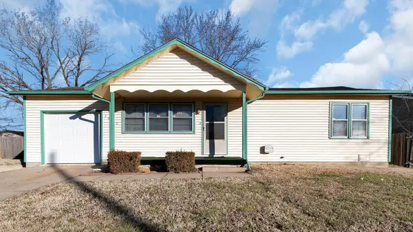 2602 W Hadden Ave, Wichita, KS 67217