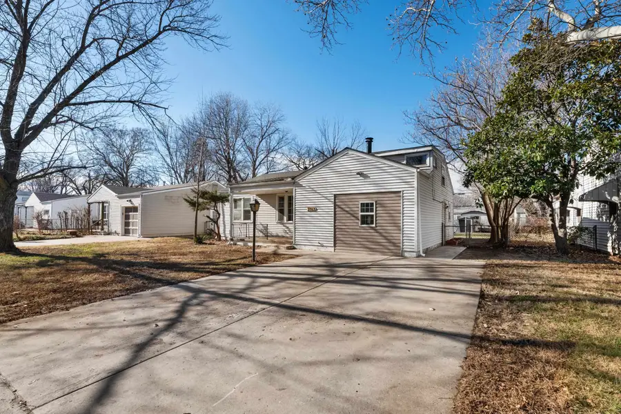 2313 S Volutsia Ave, Wichita, KS 67211 - Image #3