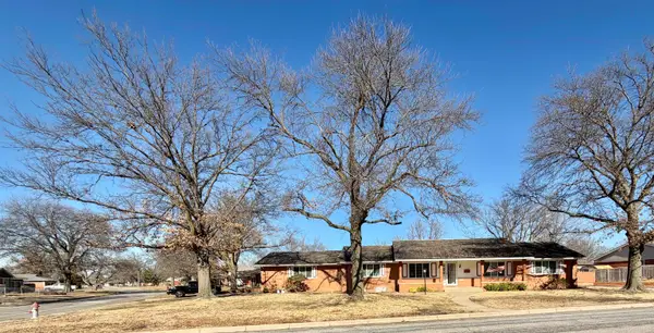 6002 E 17th, Wichita, KS 67208