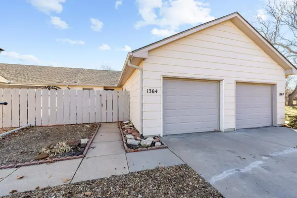 1364 Parkwood Dr, Salina, KS 67401