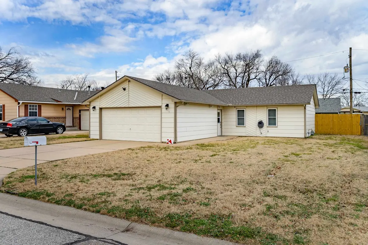 2618 W Dallas Ave, Wichita, KS 67217 - Image #1