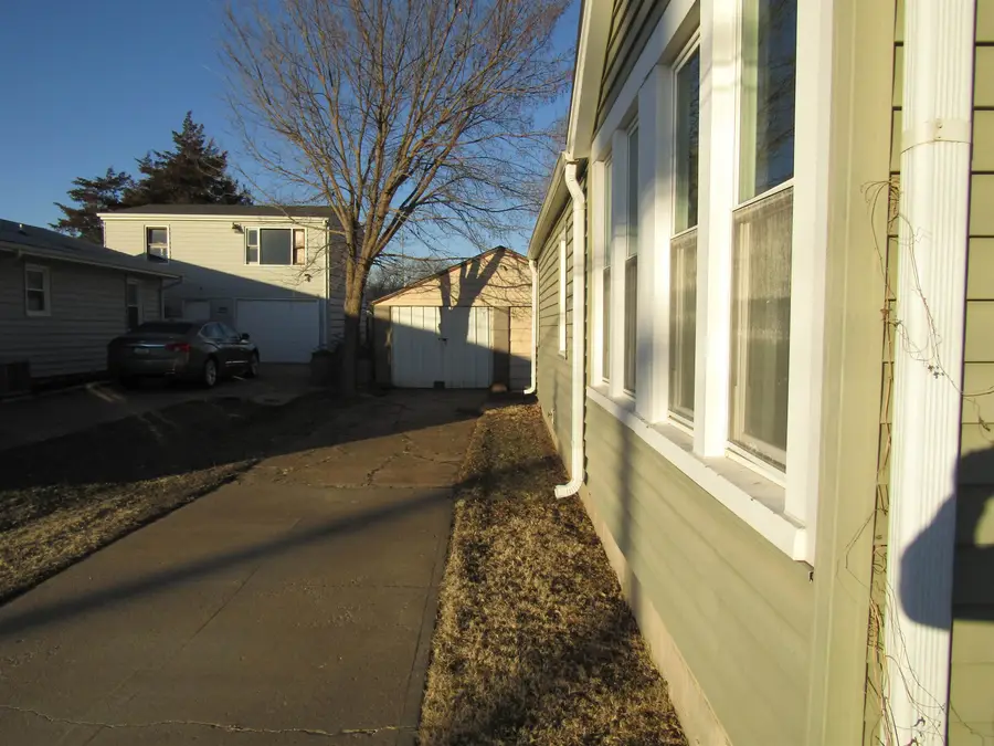 813 N 12th St., Salina, KS 67401 - Image #2