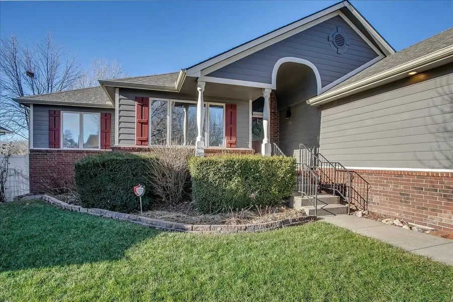 417 N Jaax St, Wichita, KS 67235 - Image #2