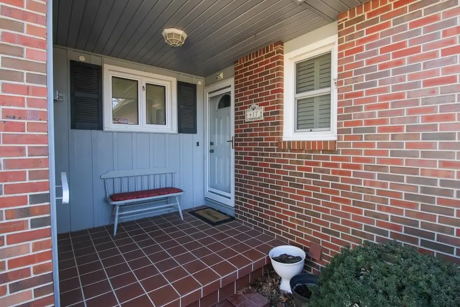 417 Fairdale Rd, Salina, KS 67401 - Image #2