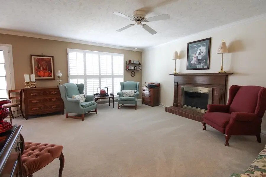 417 Fairdale Rd, Salina, KS 67401 - Image #3