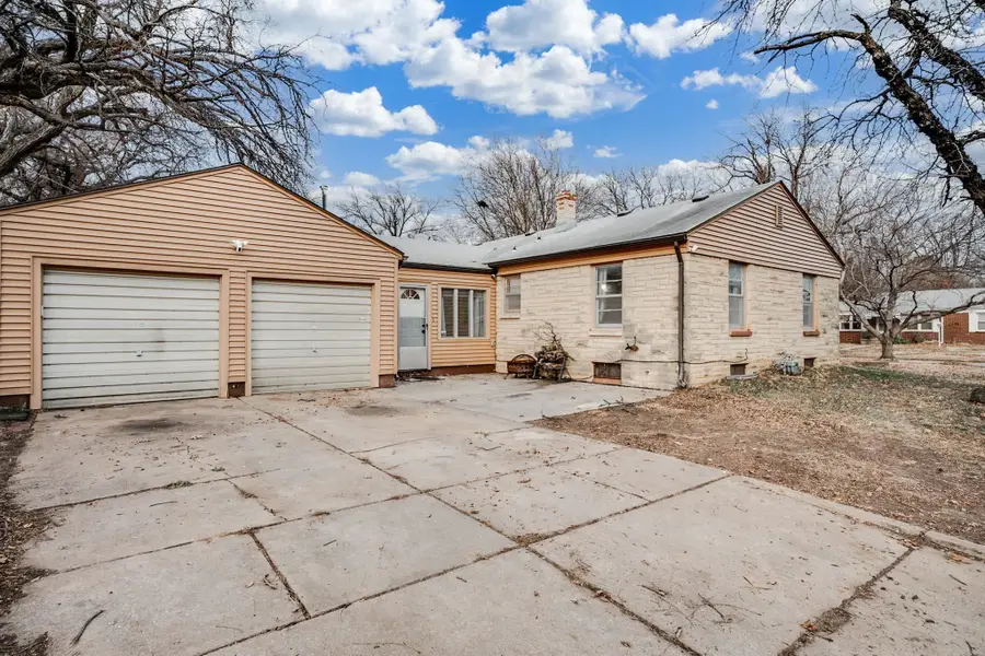 2037 S Glendale, Wichita, KS 67218 - Image #2