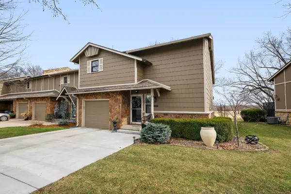 136 N Maize Rd #25, Wichita, KS 67212-4476