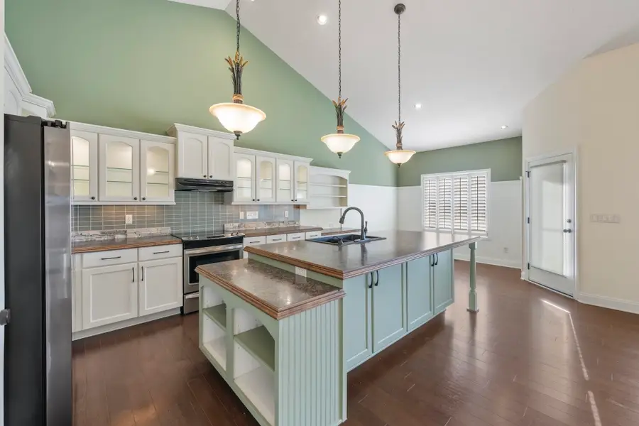 3810 N Rutgers Ct, Maize, KS 67101-3716 - Image #3