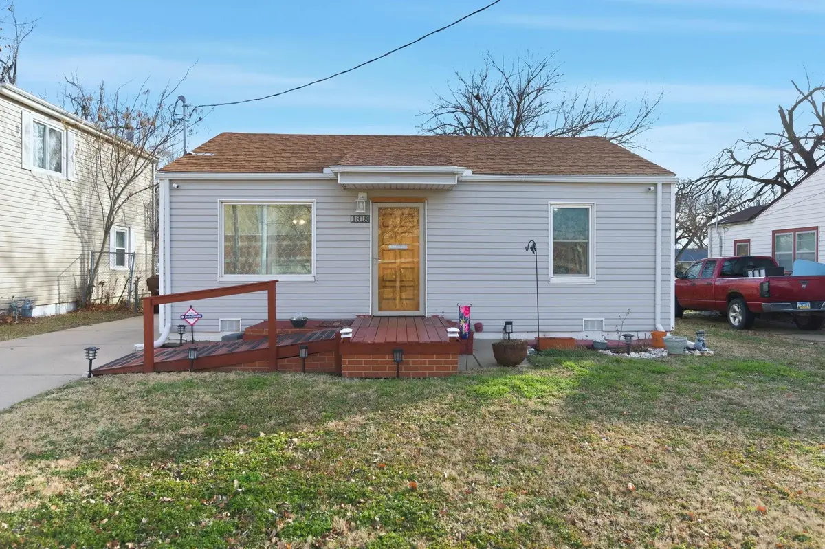 1818 N Hydraulic St, Wichita, KS 67214 - Image #1