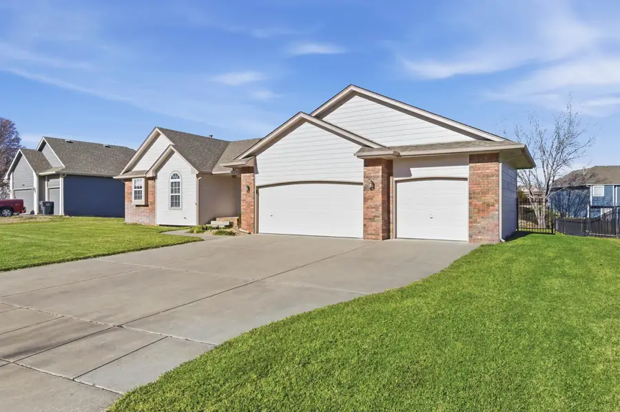 850 S Zelta Ct., Wichita, KS 67207 - Image #2