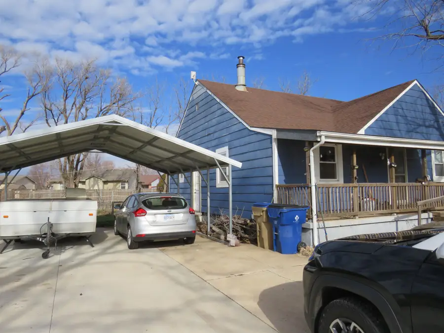 201 Rhodes Ct, Bentley, KS 67016 - Image #2