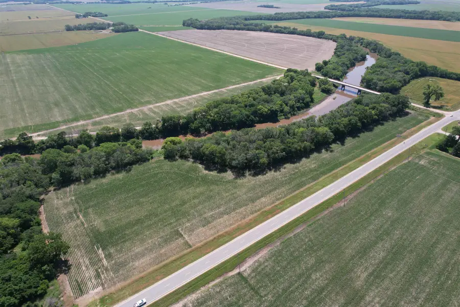 000 N Ridge Rd, Valley Center, KS 67147 - Image #2