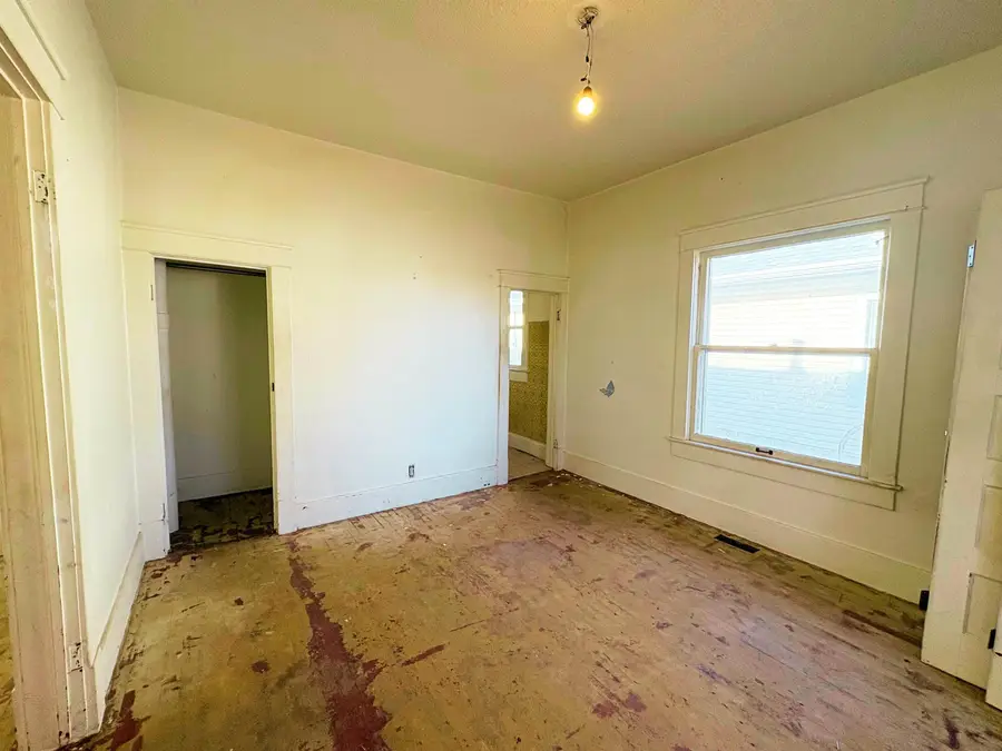 811 S D St, Arkansas City, KS 67005 - Image #3