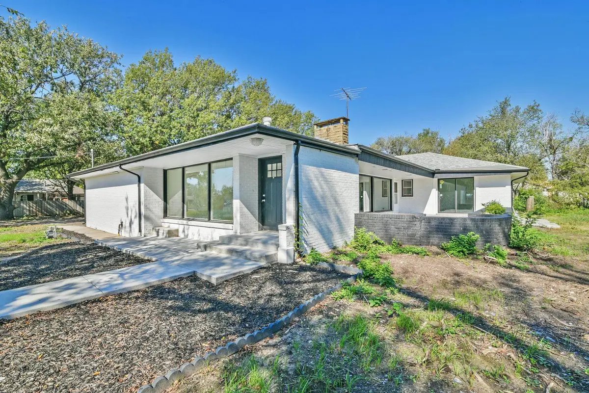 310 W 5th, Valley Center, KS 67147 - Image #1