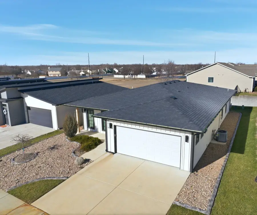 9618 E Annabelle St, Wichita, KS 67207 - Image #2