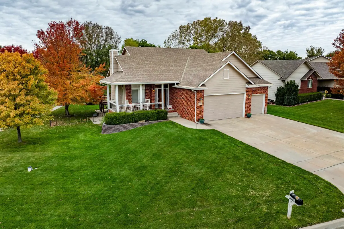 1005 Mccaskey Dr, Rose Hill, KS 67133 - Image #1