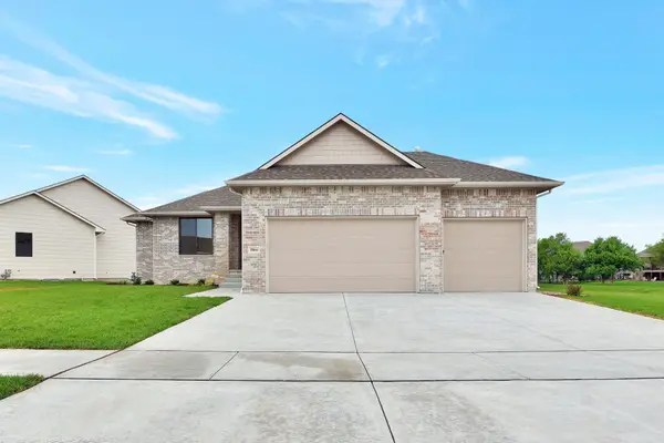 5866 E Central Park Ave, Bel Aire, KS 67220