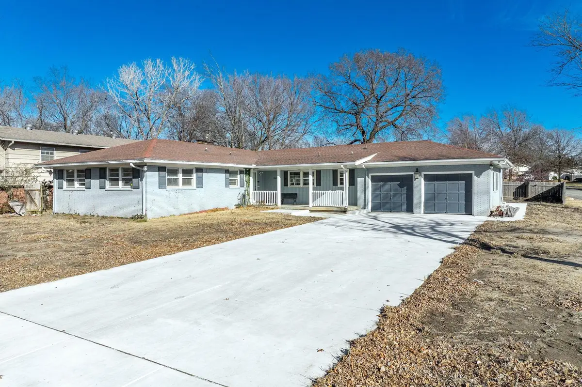 1128 N Kevin Rd, Wichita, KS 67208 - Image #1