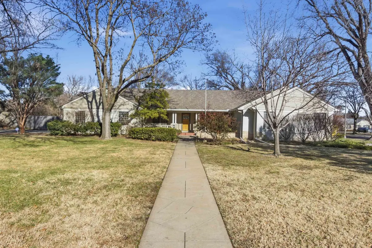 14 E English Ave, Eastborough, KS 67207 - Image #1