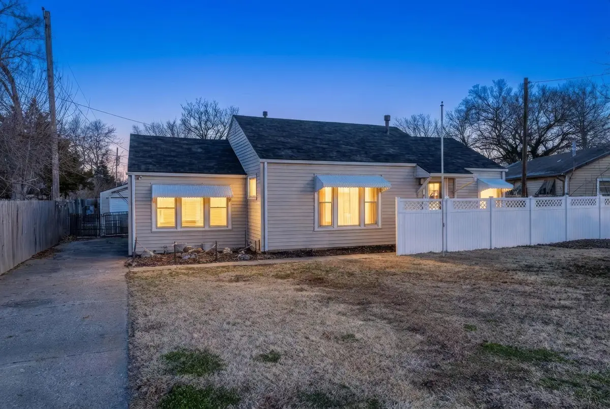 3604 W Central, Wichita, KS 67203 - Image #1