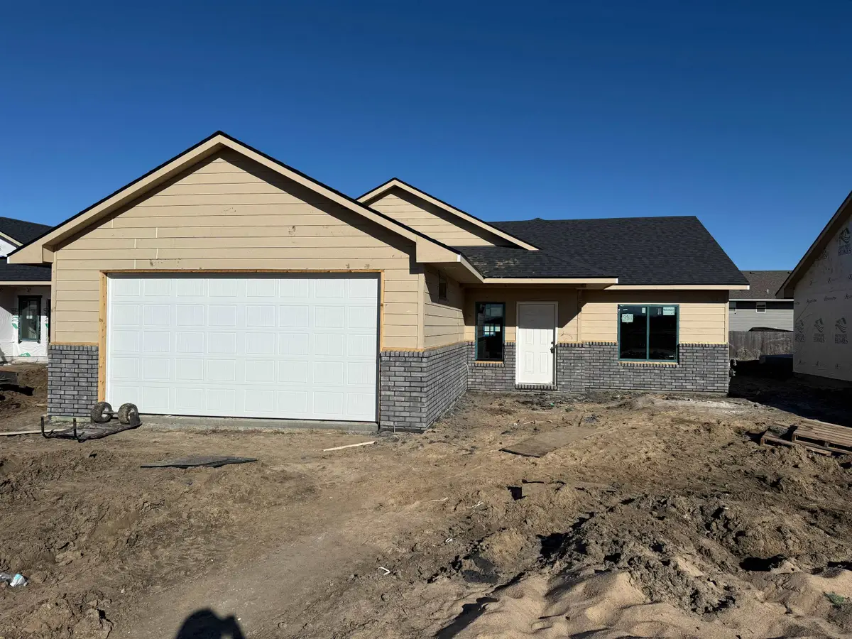 8968 E Forbes Cir, Bel Aire, KS 67226 - Image #1