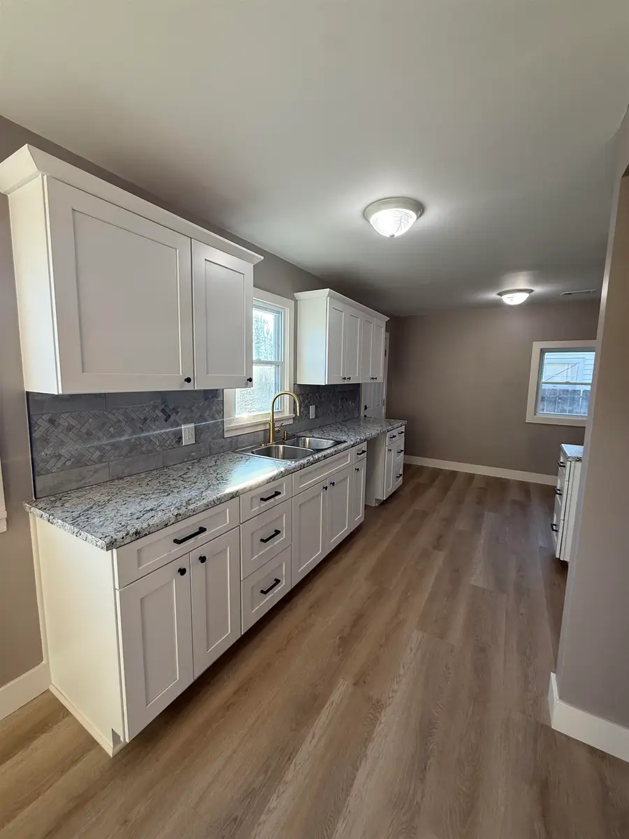 219 E Martha Ave, Mulvane, KS 67110 - Image #2