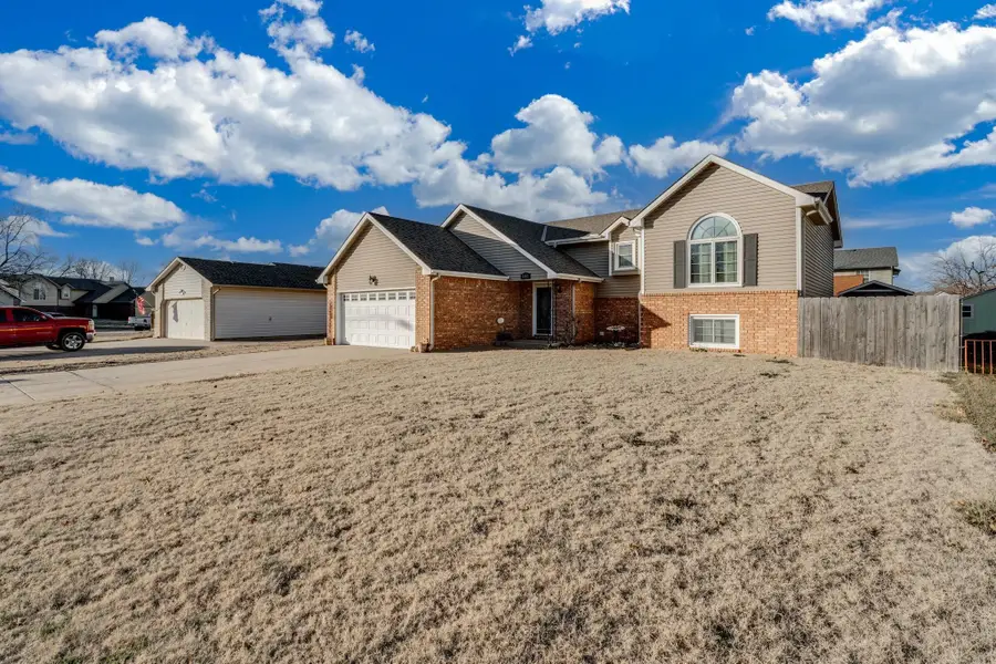 5440 S Stoneborough Ct, Wichita, KS 67217 - Image #2