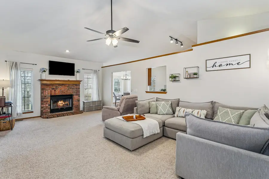 12021 E Laguna Ct, Wichita, KS 67207 - Image #3