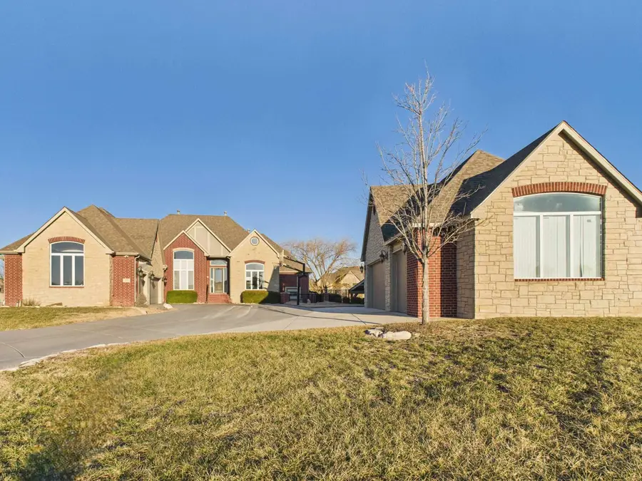 7972 E Caribou Pl, Bel Aire, KS 67226 - Image #2