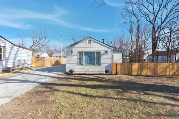 1614 N New York Ave, Wichita, KS 67214