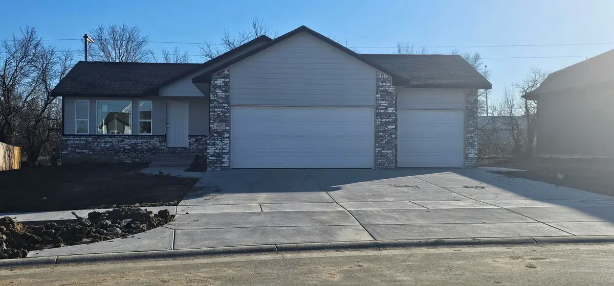 11815 E Mount Vernon Rd, Wichita, KS 67207 - Image #1