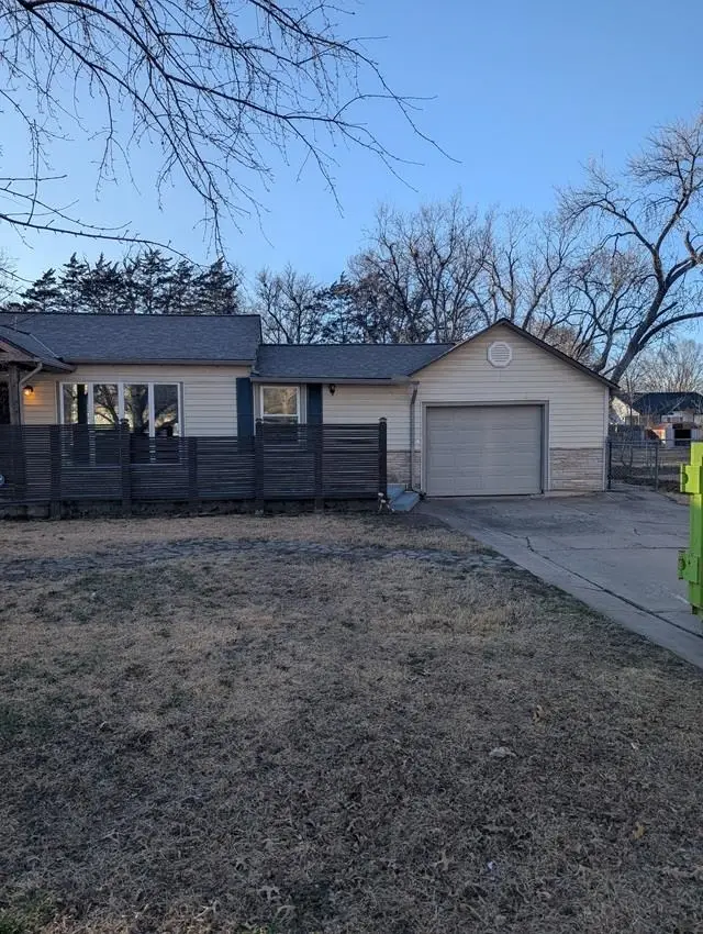 213 Van Arsdale Ave, Haysville, KS 67060 - Image #3