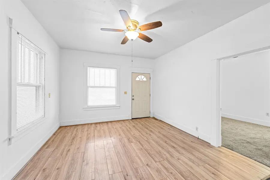 415 S Phillips Ave, Salina, KS 67401 - Image #3