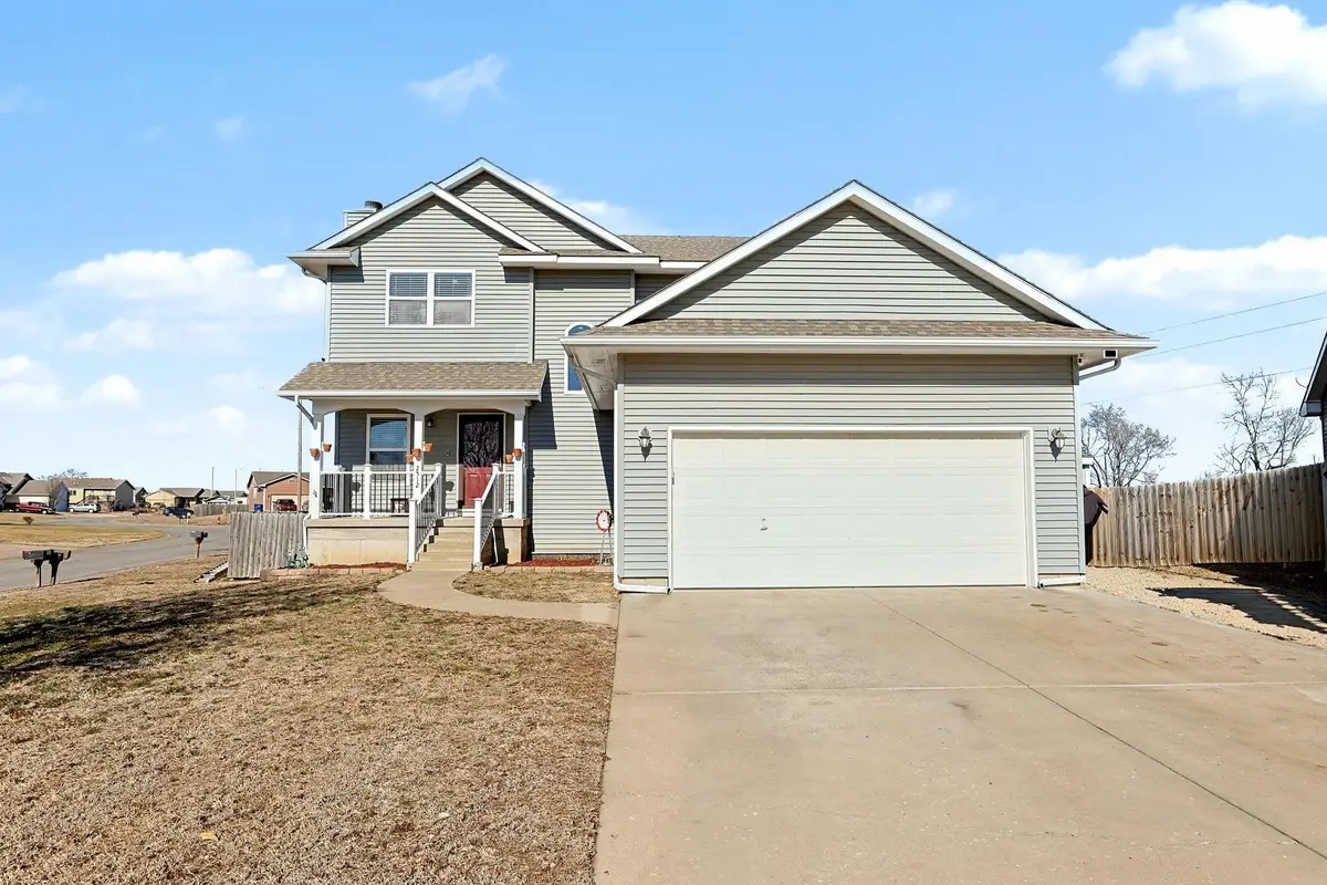 2512 Mainsgate Dr, Augusta, KS 67010 - Image #1