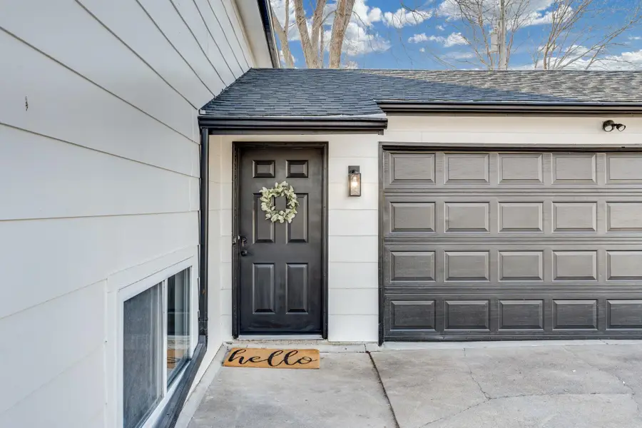 2415 E Evanston St, Park City, KS 67219 - #3