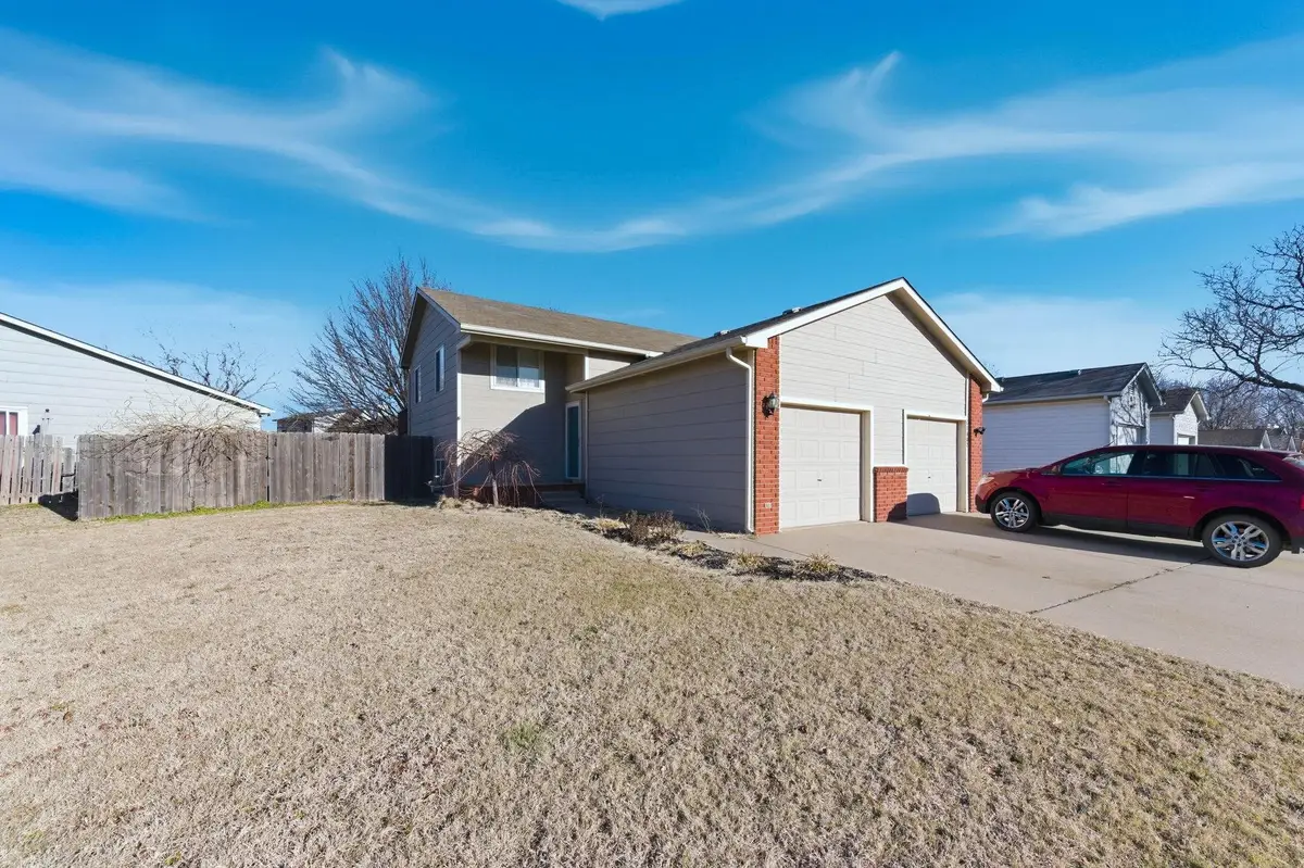 11004 W Grant St, Wichita, KS 67209 - Image #1