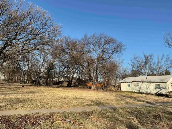 Lots 128-129 N Minnesota Ave., Wichita, KS 67214