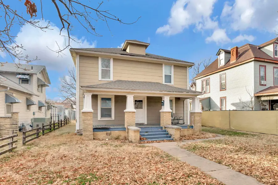207 S Clarence St, Wichita, KS 67213 - Image #2