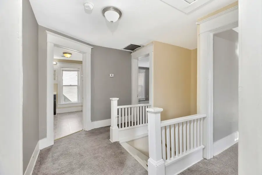 207 S Clarence St, Wichita, KS 67213 - Image #3