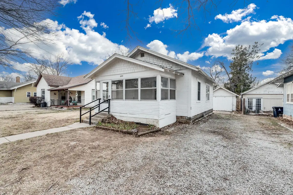 609 N Emporia St, El Dorado, KS 67042 - Image #1